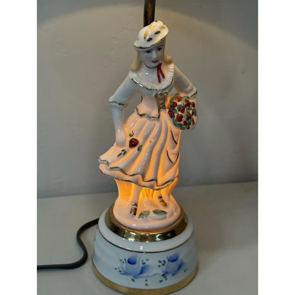 Vintage‎ Porcelain Lady Nightlight Table Lamp Retro Boudoir Light Gold Trim